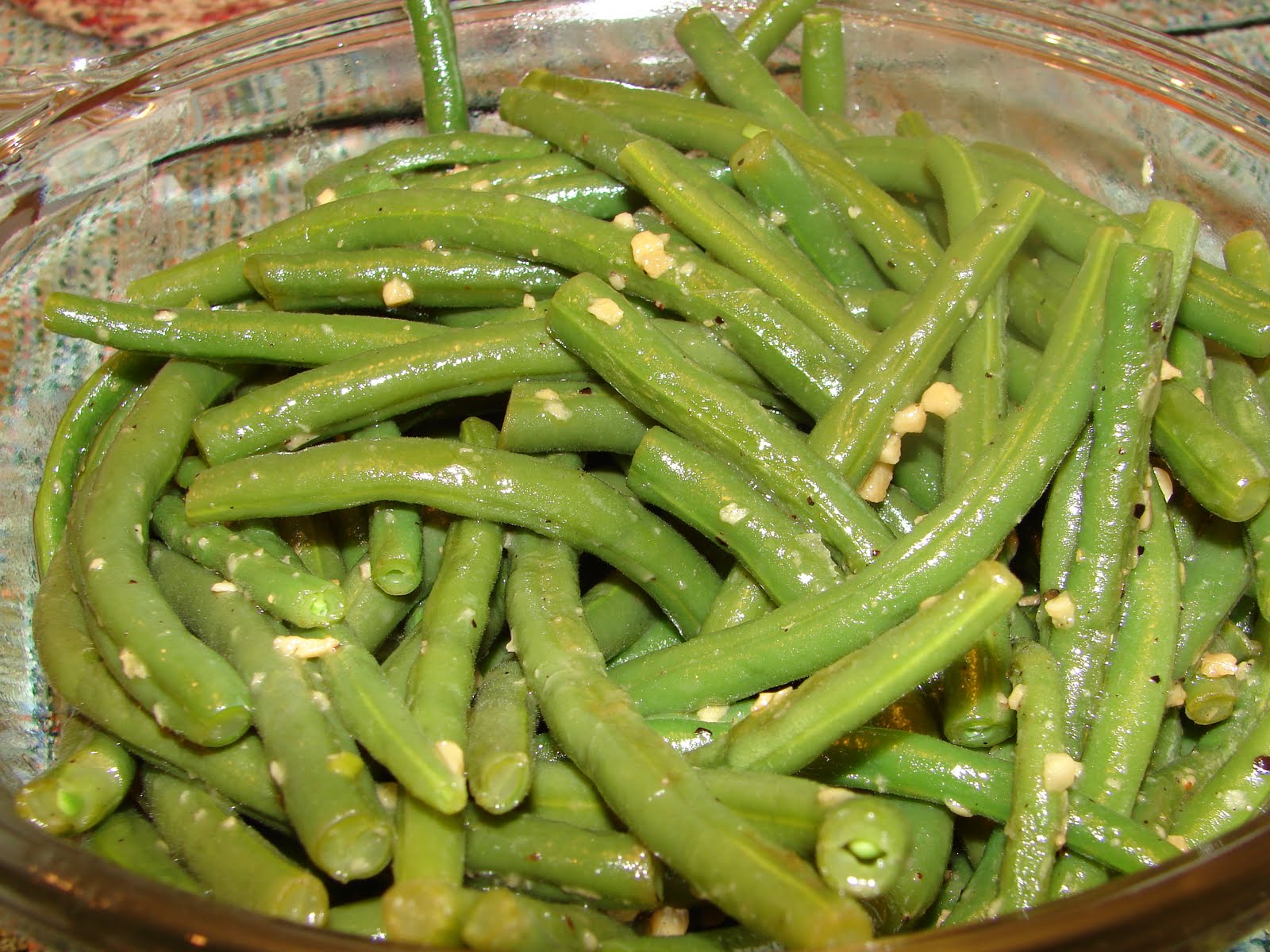 A Bear in the Kitchen Sauteed Green Beans with Garlic