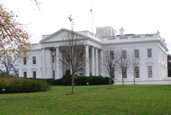[whitehouse1.jpg]