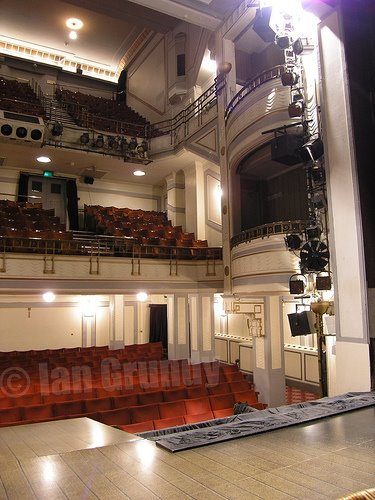 [1858835680_4652ee0b14.jpg]