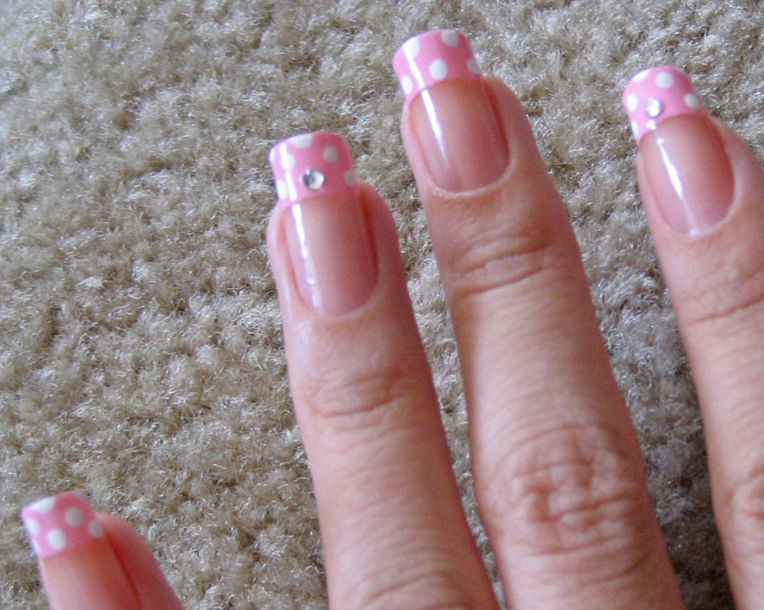 [pink+manicure.jpg]