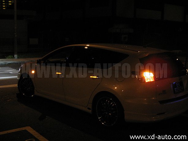 [2354971952_0197a93415-1.jpg]