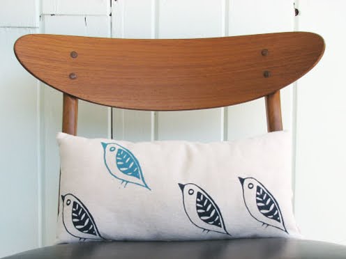 [Bird+pillow.jpg]
