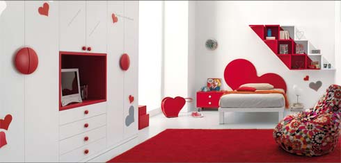 [red-kids-bedroom.jpg]