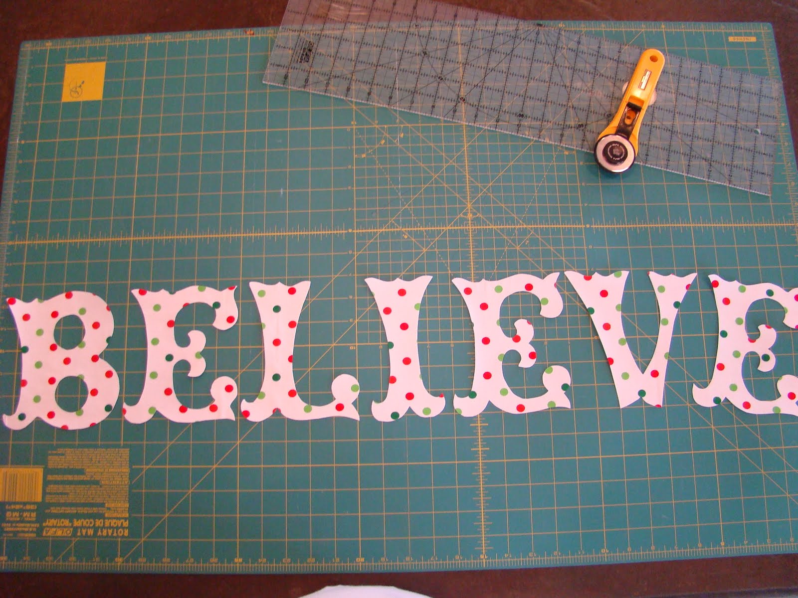 Free of charge Applique Letter Strategies - Imagine Designs References photo relating to Free Printable Alphabet Templates for Applique named No cost Applique Letter Patterns - Visualize Plans References