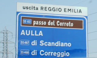 Salida de la autopista a Reggio Emilia
