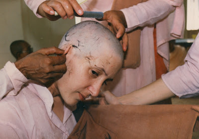 Are female prisoners forced to shave their heads? - Yahoo! Answers