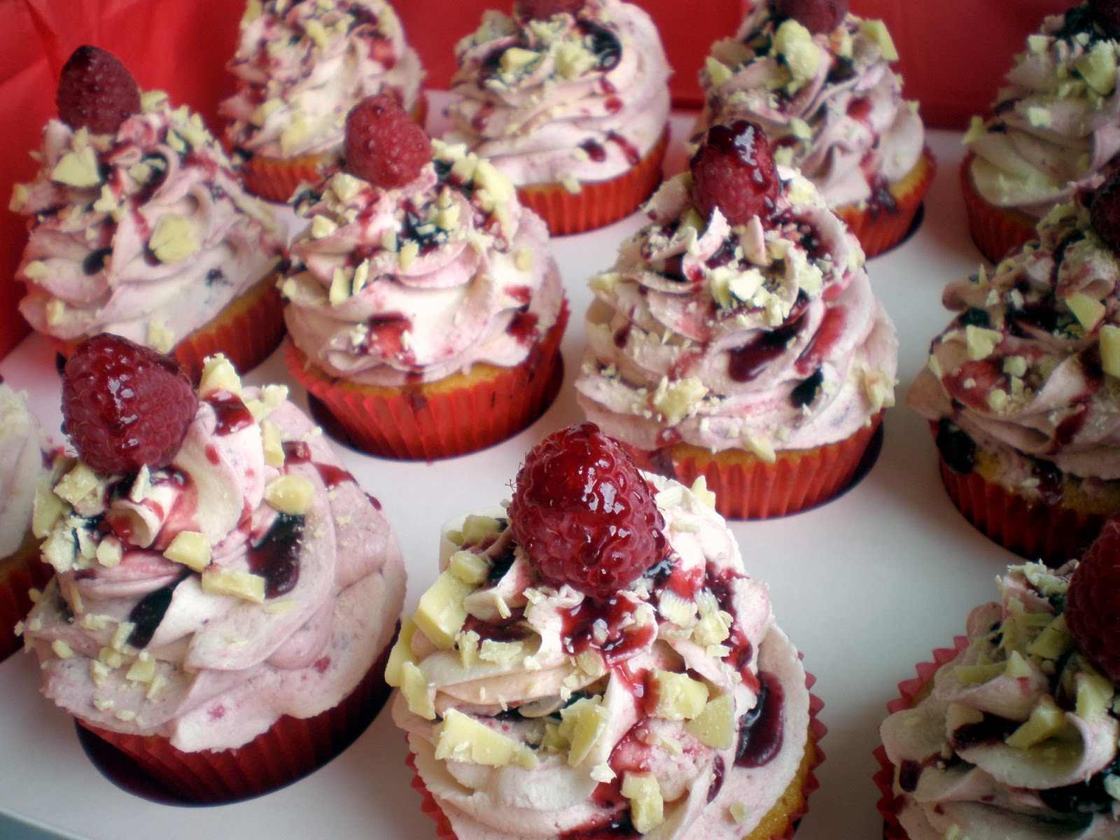 Sugar Siren Cakes Mackay: Raspberry Ripple Cupcakes