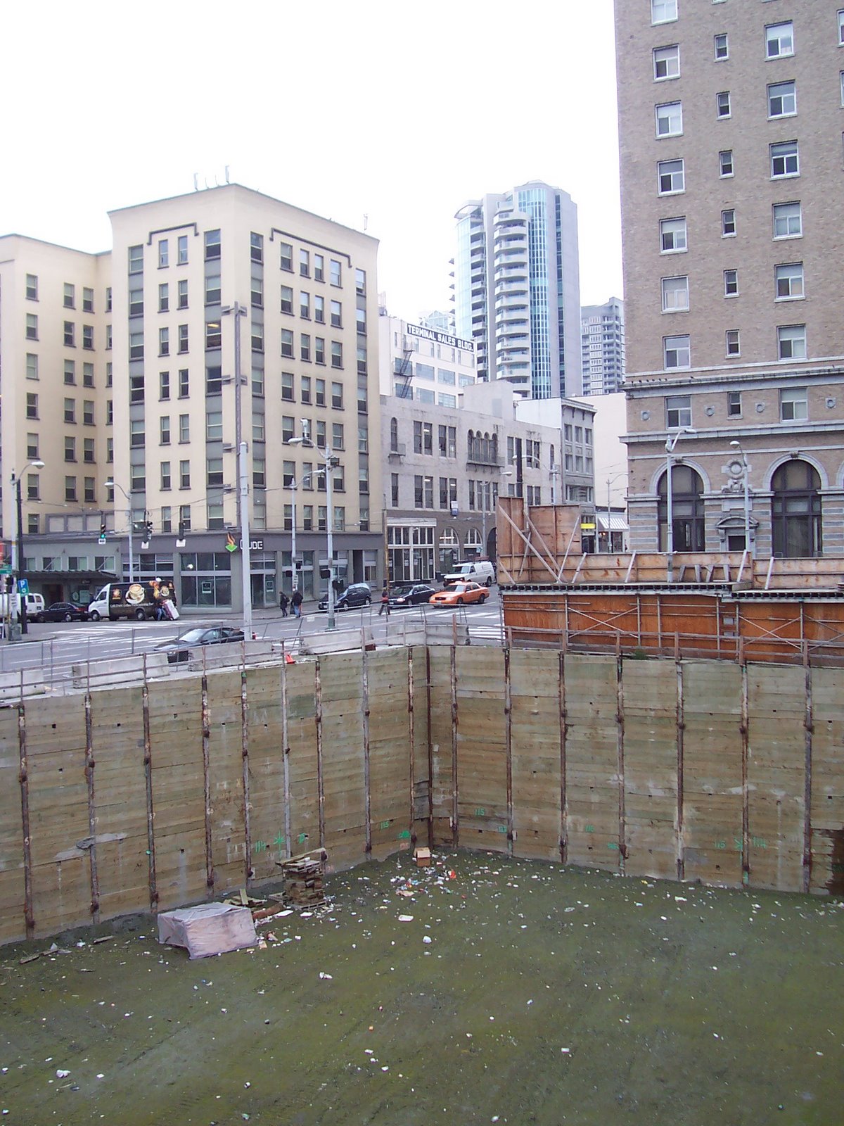 [Macys+Garage+013.jpg]