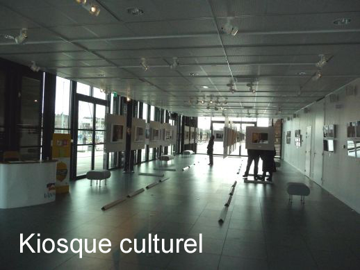 [kiosque+int.+1.jpg]