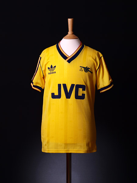 ChuchalanaChubelembe: Vintage Arsenal Jersey