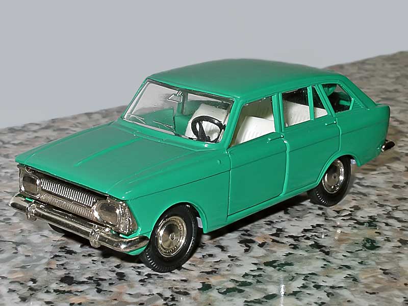 Модели автомобилей 1:43: Иж-2125 "Комби"