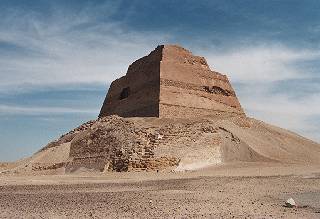 [Pyramid-of-Meidum.jpg]