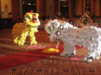 The lion dance show, a surprise presentation dedicated by Shahira to Simon
