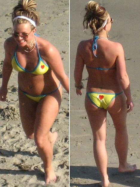 Britney Spears decided to show off her body