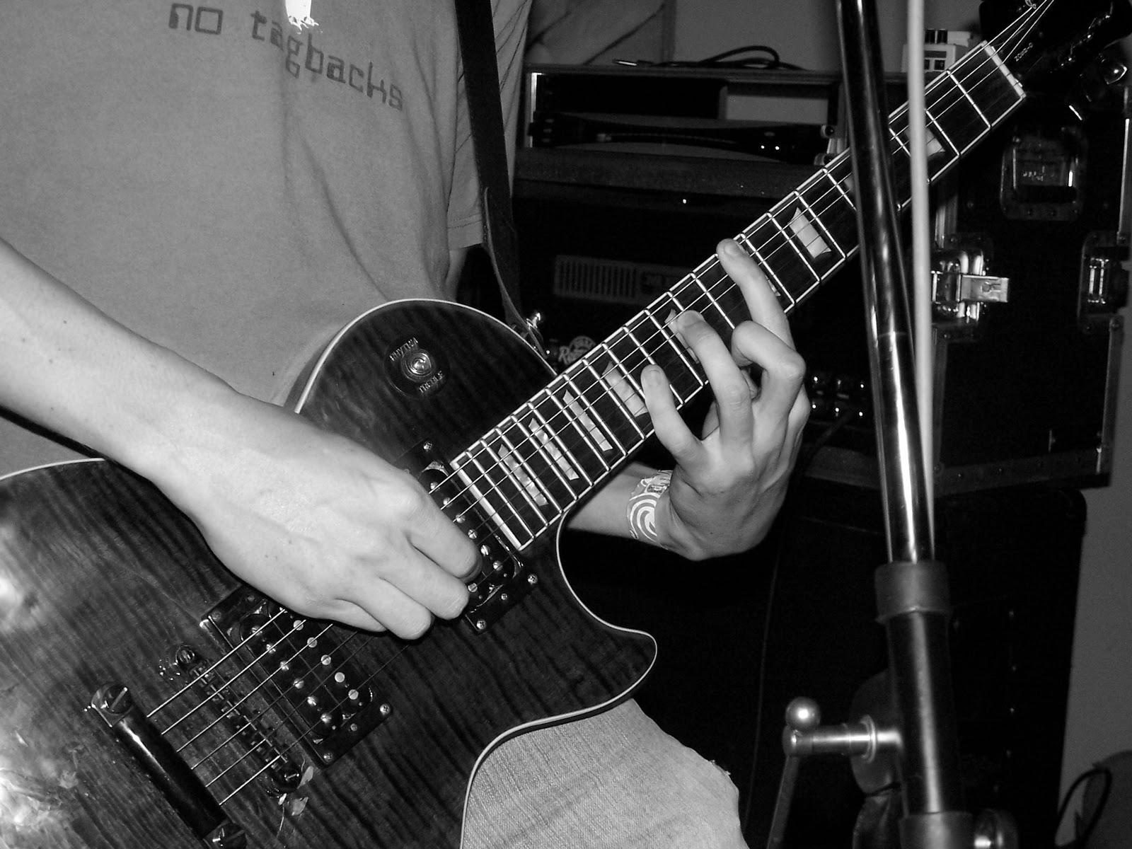 Beginner Guitarist Lesson Electric Guitar Lessons Online Advantages of Learning Electric