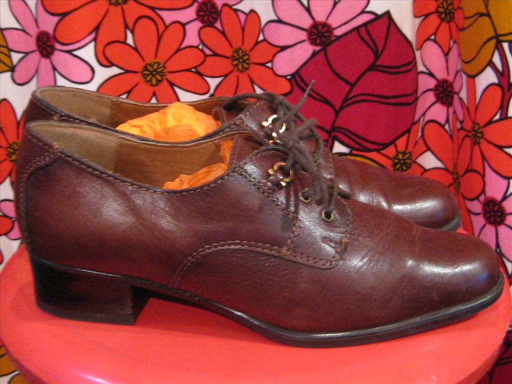 Velour Vintage Clothing Melbourne, Australia December 2010