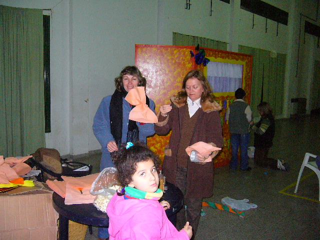 COMPAÑIA TEATRAL MÁS CARITAS