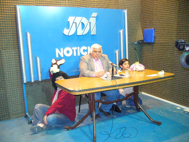 VISITA A LOS MEDIOS