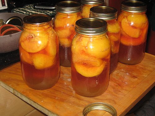 [canned+peaches.jpg]