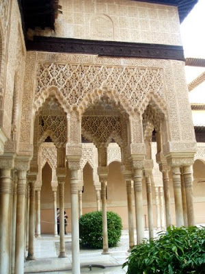 PASEANDO POR GRANADA: GRANADA DENTRO DE LA ALHAMBRA