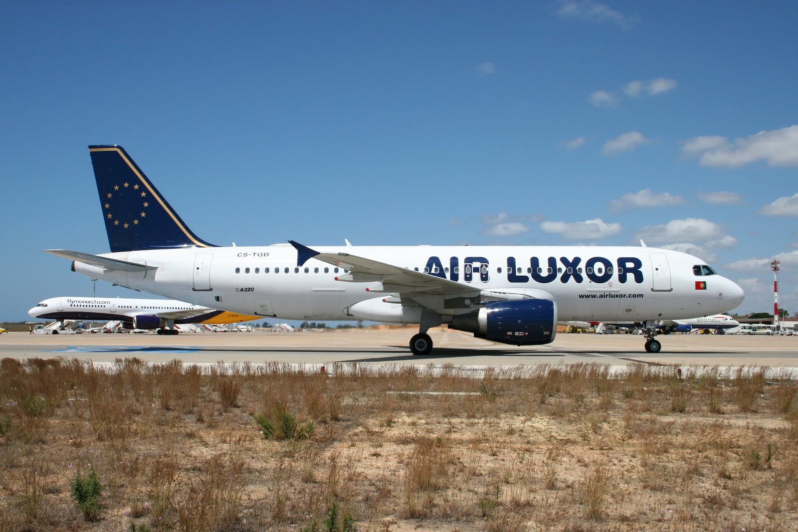 PORTUGAL AIR PHOTOS AIR LUXOR (1988/2006)