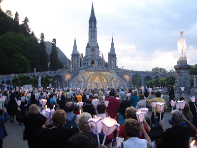 Adventures of the Romahome: Lourdes, France