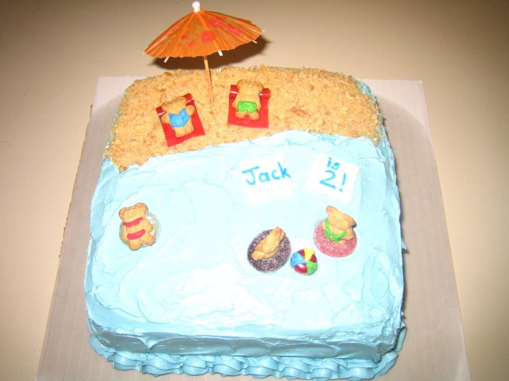 Em's Sweet Tooth: Fun Pool Party Cake