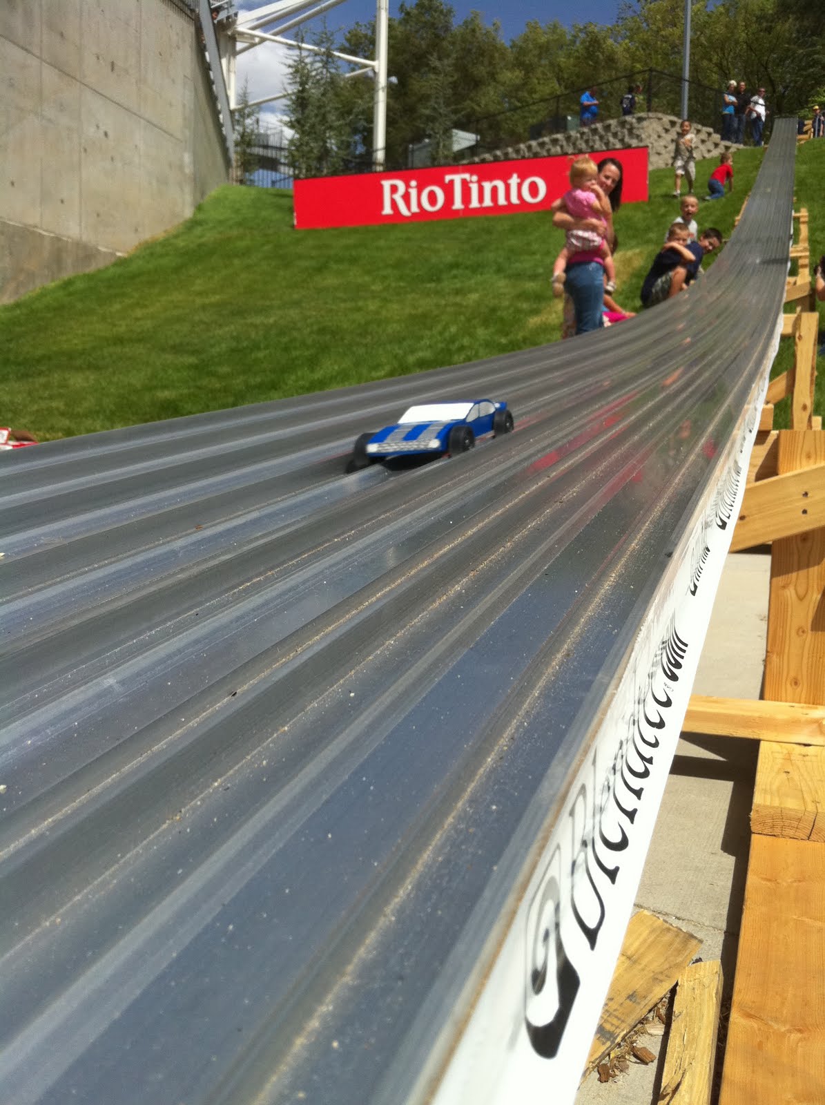 The Cheezy Blog Spot of Kels Goodman LONGEST PINEWOOD DERBY TRACK