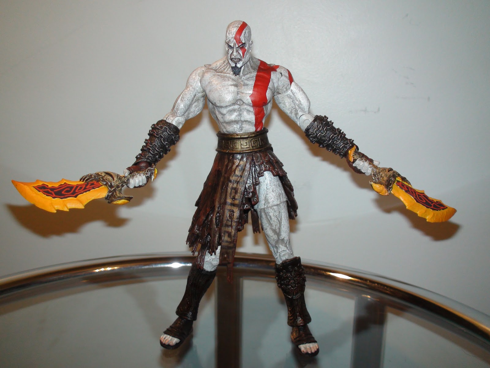 Фигурка: God of War Kratos with Flaming Blades of Athena