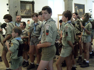 Boys in short shorts: Fit scouts in shorts