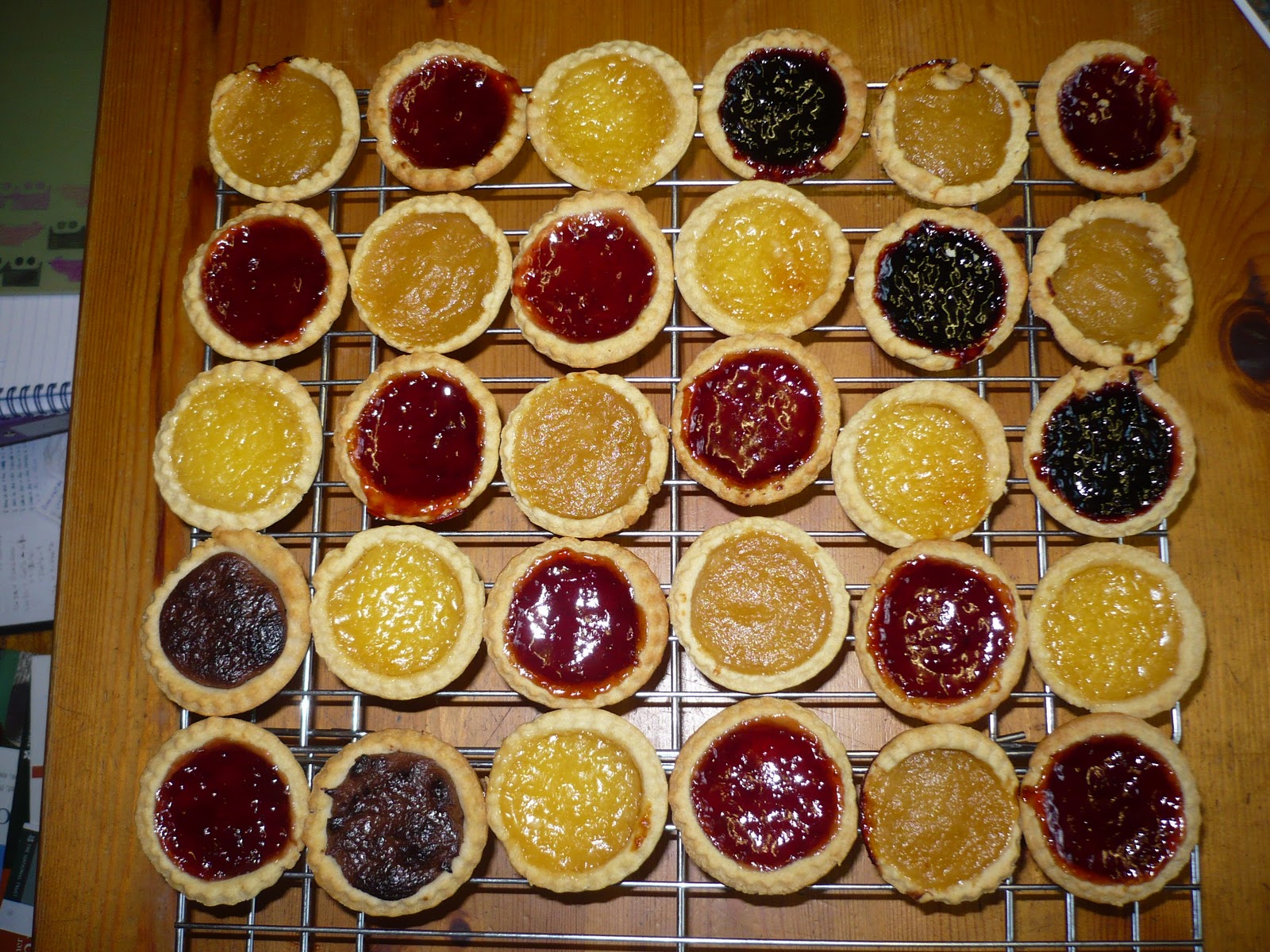 Deej Cookbook Jam / Lemon Curd or even Chocolate Spread Tarts