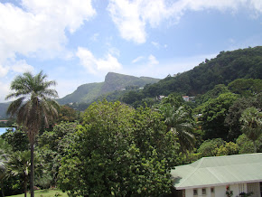 La Misere to the south