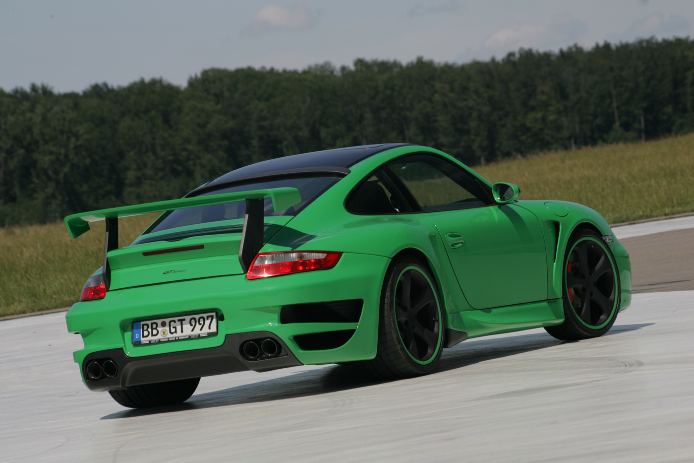 [rezza foournito_techartGTsrt_3.jpg]