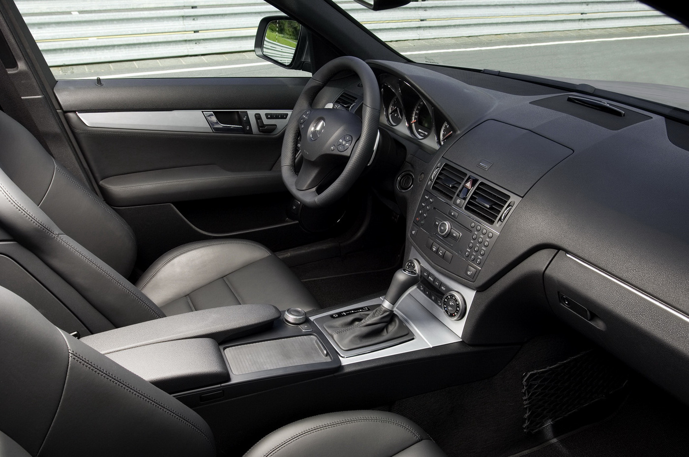 [rezza foournito_C63AMG_15.jpg]