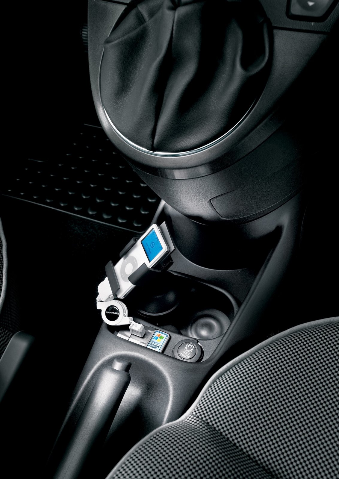 [rezza foournito_Fiat500_N_11.jpg]