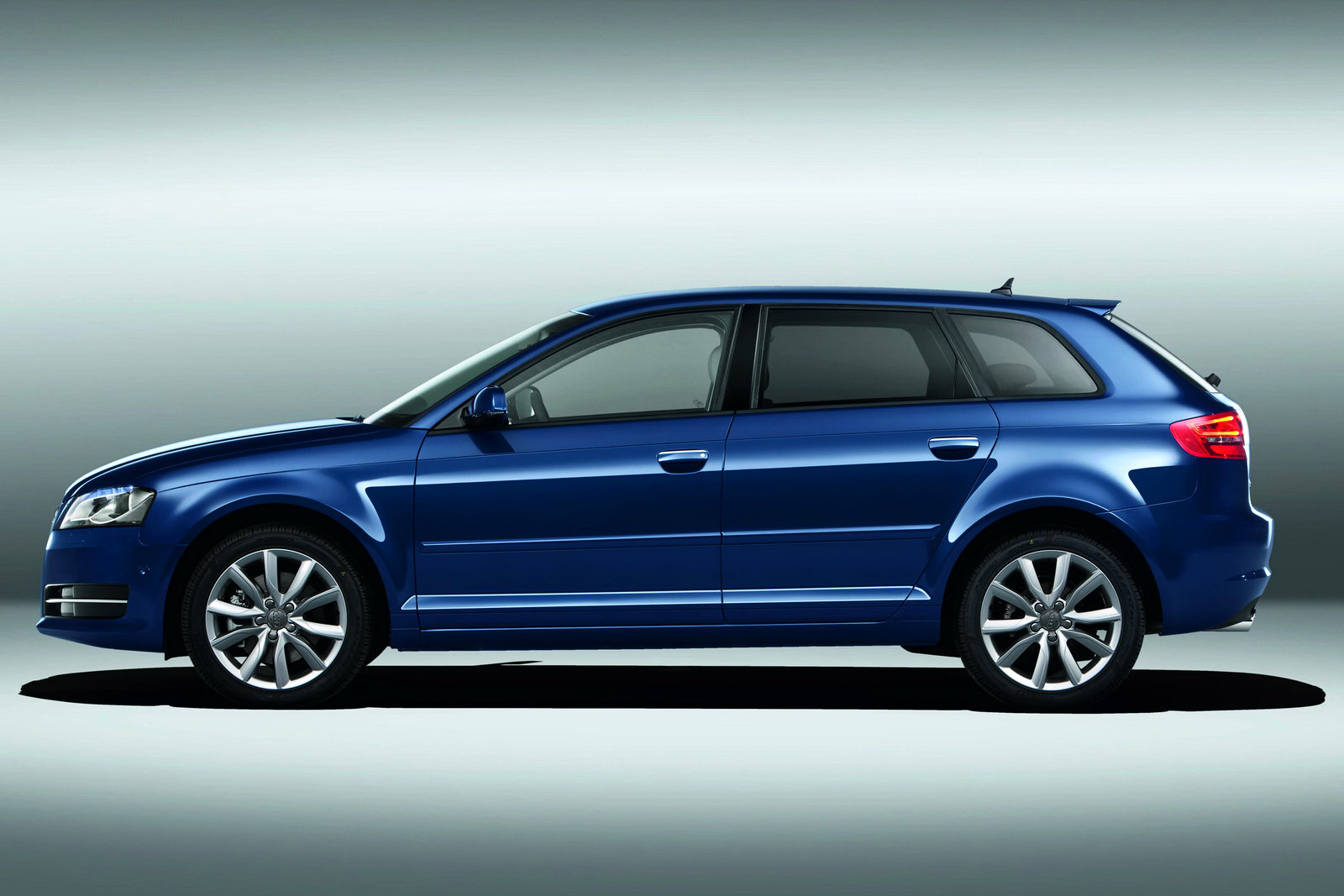 2011-Audi-A3-Sportback-6.jpg