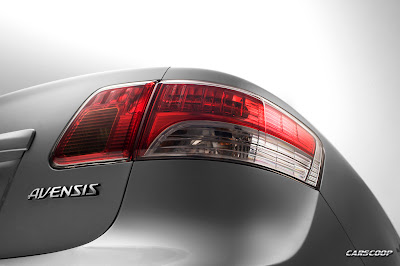 Toyota-Avensis-2009-4.JPG