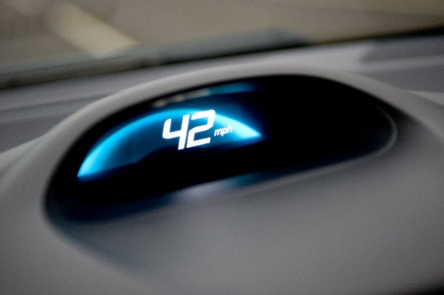 [2009-Honda-Insight-Hybrid-17.jpg]