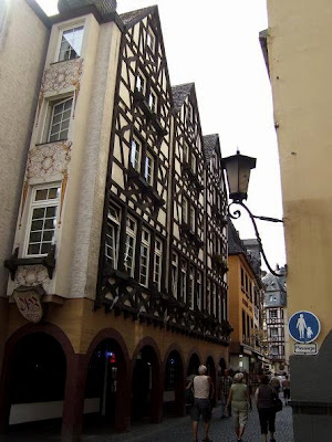 Chow And Chatter Cochem Germany