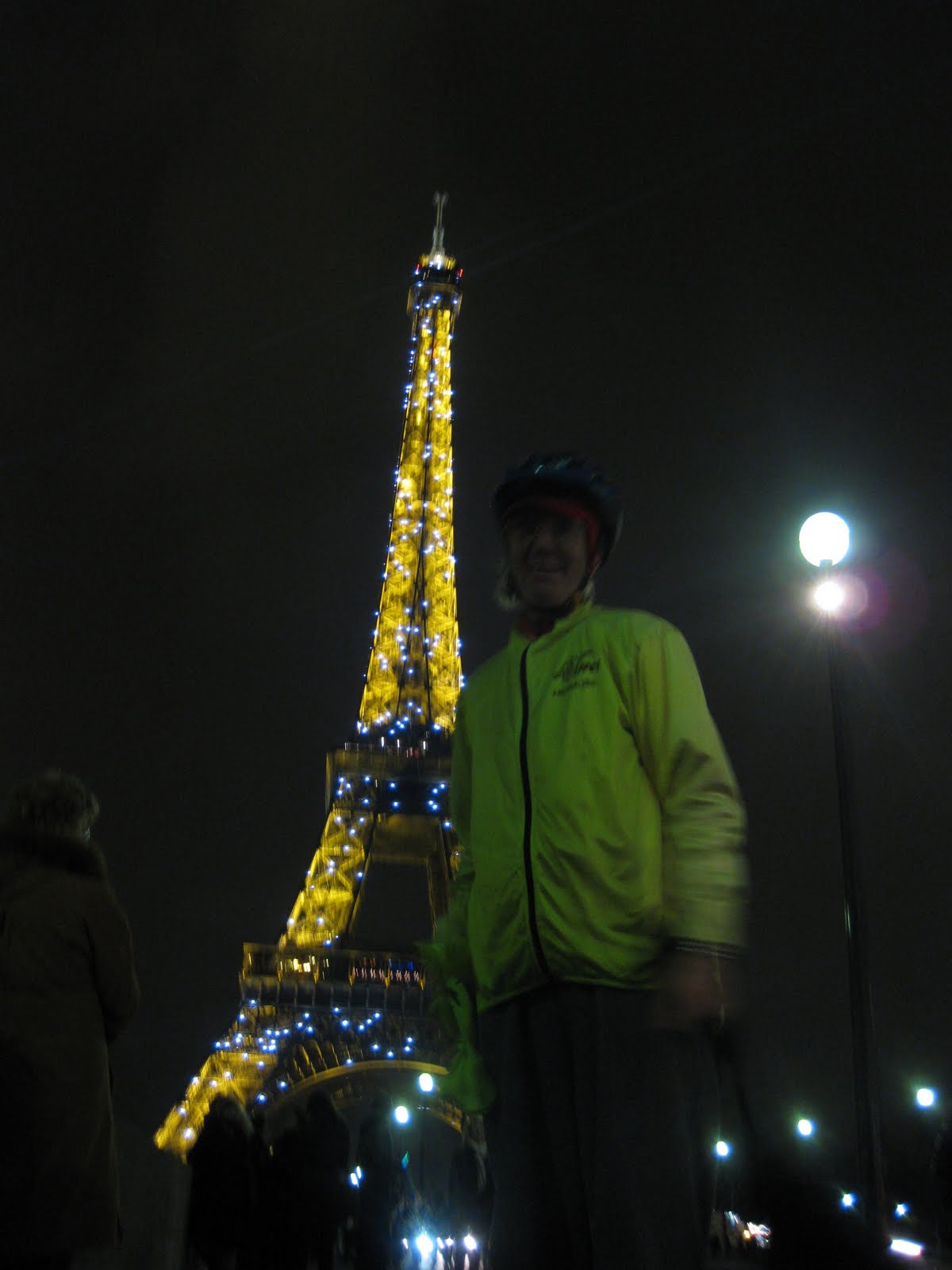[2009+Tour+Eiffel+120+ans+035.jpg]