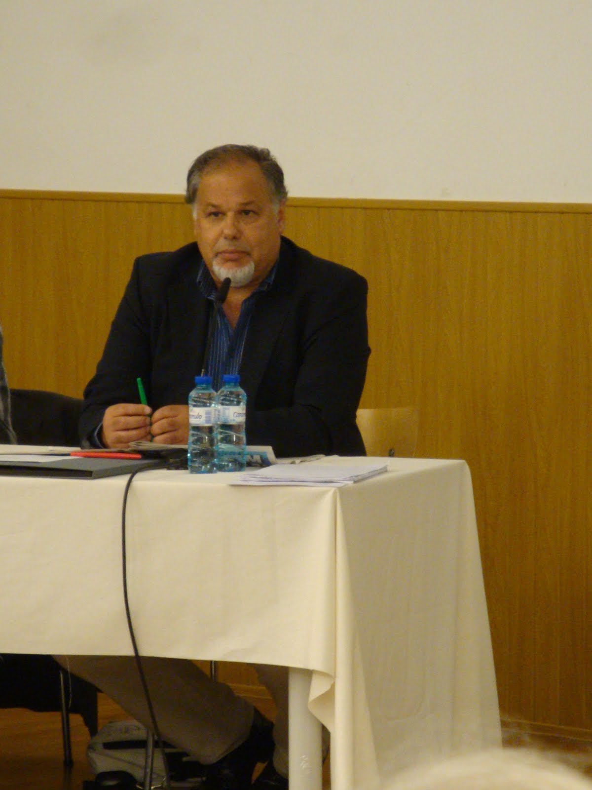 [rr+no+deabte+3+out.JPG]