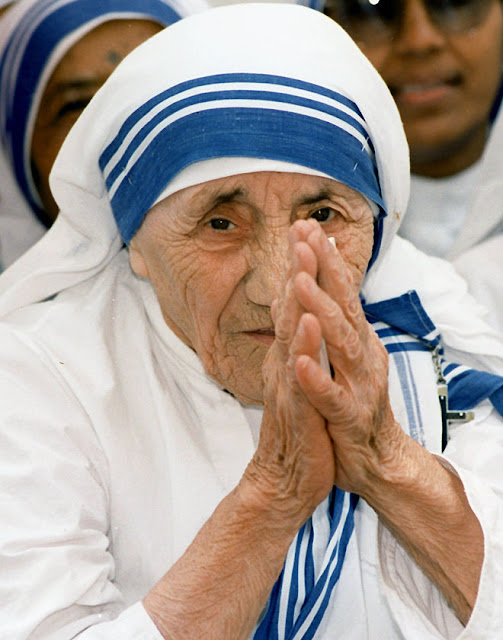 Mother Teresa wallpaper