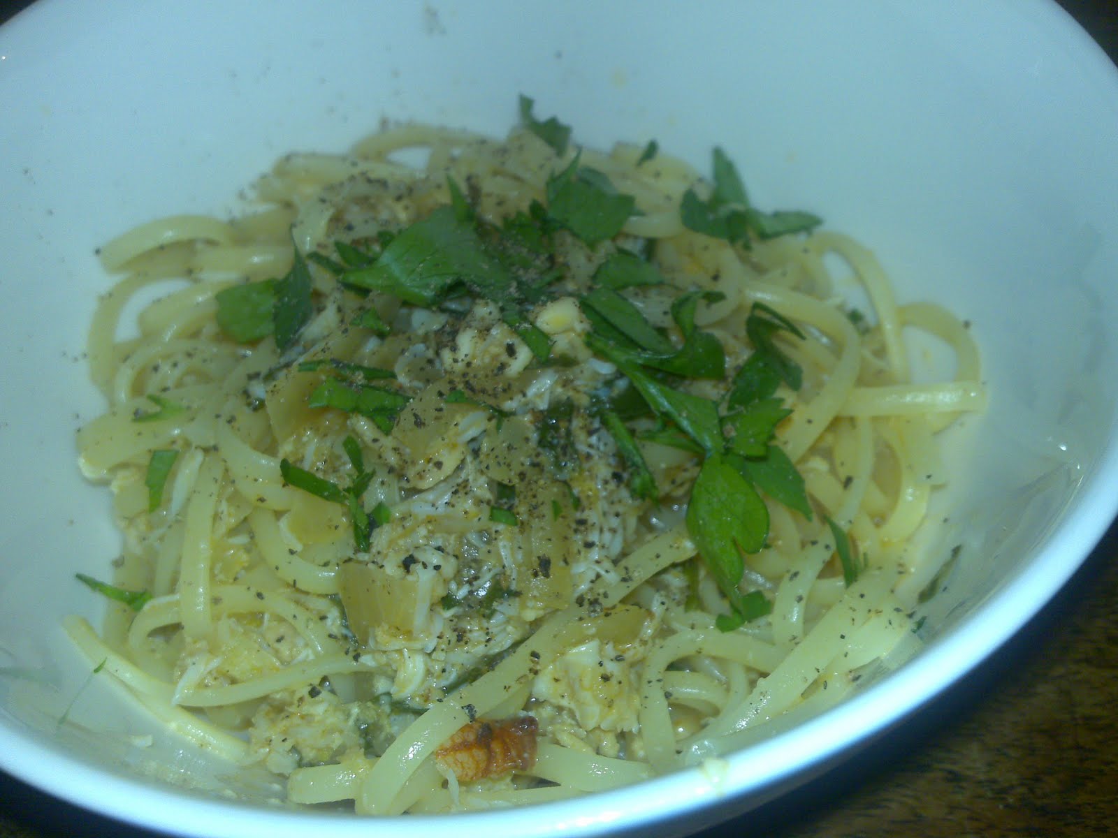 How to Eat, Nigella style now in India! Fine Pasta with Crab