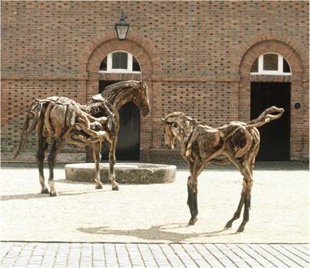 [wooden_horse_01.jpg]