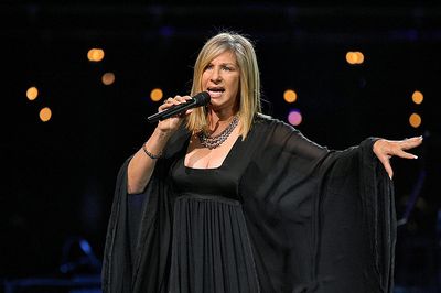 [celeb_makeup_025.jpg]