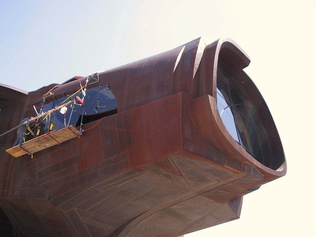 [steel_house_02.jpg]