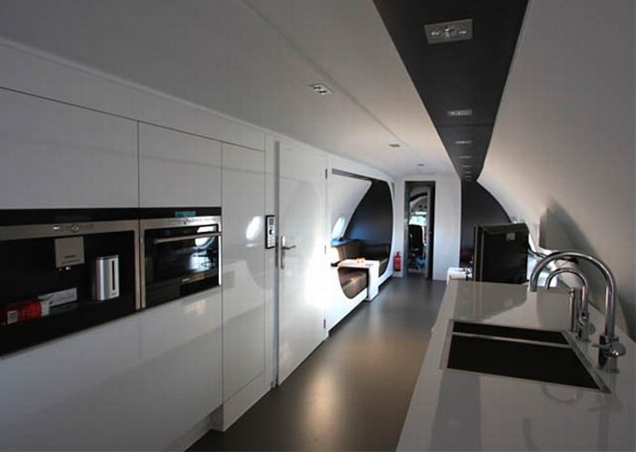 [jet_hotels_19.jpg]