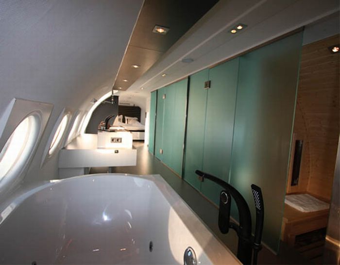 [jet_hotels_18.jpg]