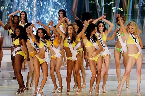 [Miss_Universe_2008_10.jpg]