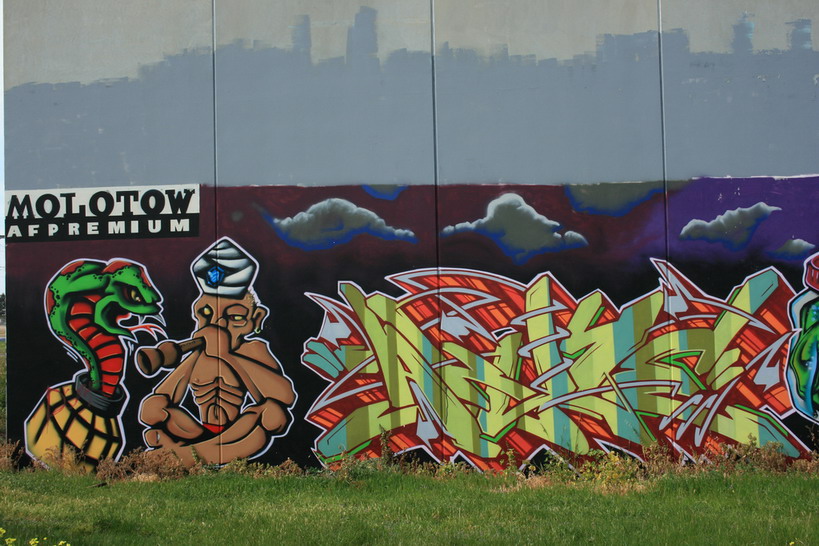 [Newport_Graffiti_06.jpg]